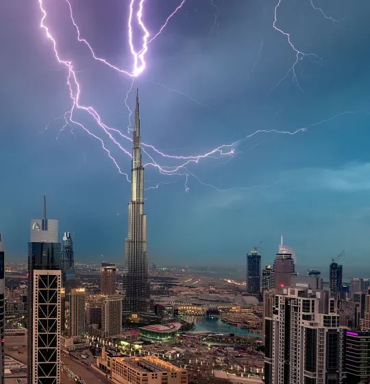  Burj Khalifa – Cope with lightning strikes